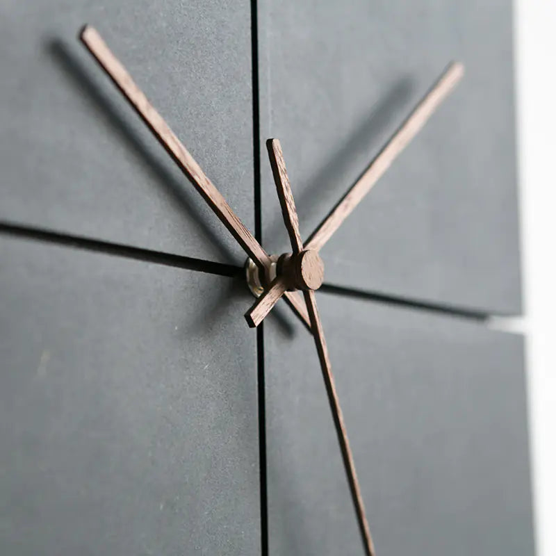 Horloge murale minimaliste au design moderne et silencieux